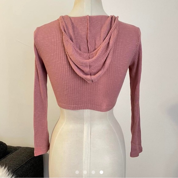 FASHION NOVA - WANDERLUST Pink Cropped Hoodie - Picture 2 of 3